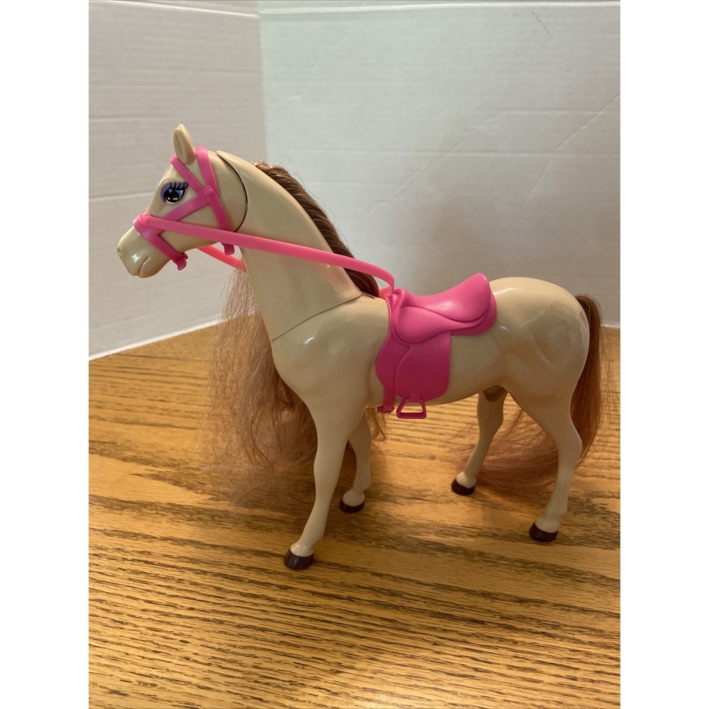 Genuine Simba Tan / Brown Toy Plastic Barbie Sized Horse With Pink‎ Saddle F89